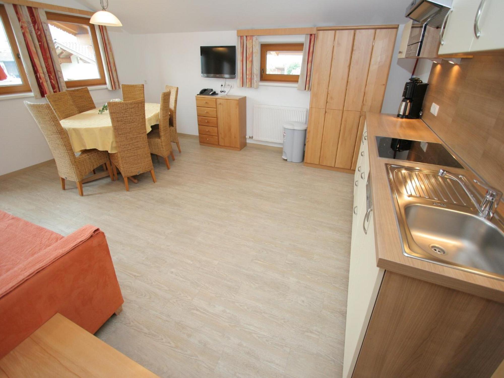 Spacious Apartment In Uderns Near Ski Area Exterior foto