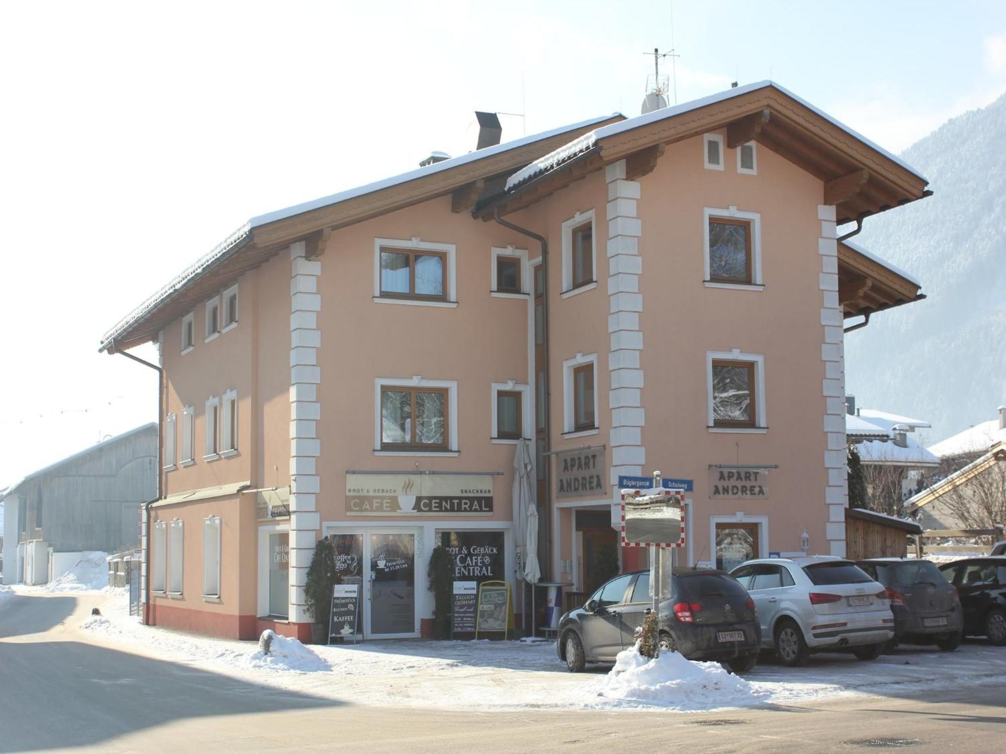 Spacious Apartment In Uderns Near Ski Area Exterior foto